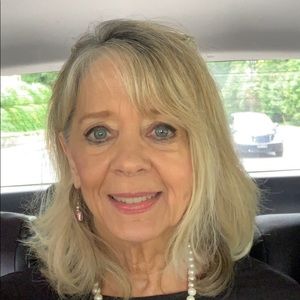 Meet your Posher, Suzy